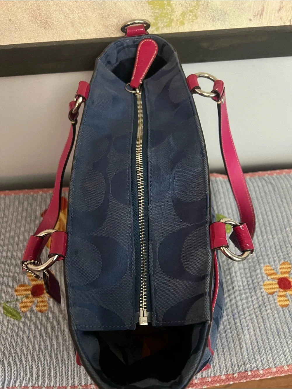 Coach 2010 Pink and Navy Signature Laura Tote Bag - Picture 12 of 13